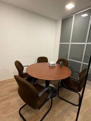 International Plaza (D2), Office #585846381